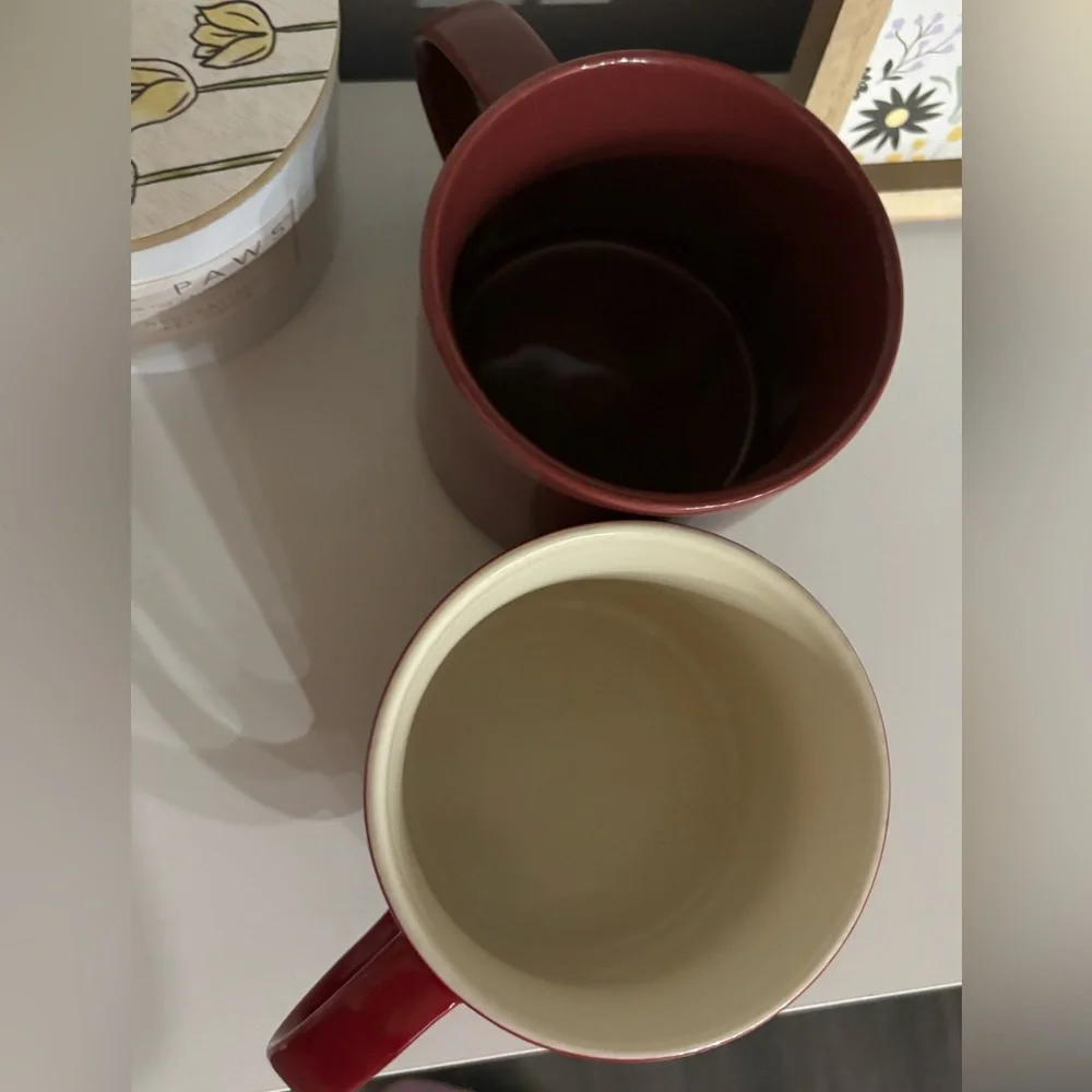 STARBUCKS two mug bundle - Picture 2 of 3